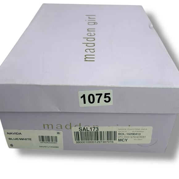 NEW Madden Girl Blue Sneakers Size 6 Lace Up Low Top Platform Faux Suede Skater - Picture 10 of 10